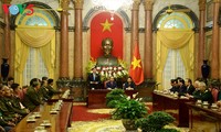 Staatspräsident Tran Dai Quang empfängt die laotische Delegation 