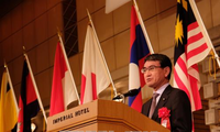 Der japanische Außenminister auf Dienstreise im Nahen Osten