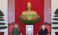 KPV-Generalsekretär Nguyen Phu Trong empfängt den russischen Verteidigungsminister 