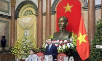Staatspräsident Tran Dai Quang trifft Handelsattaches 