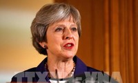 Die britische Premierministerin ruft zur  Solidarität zur Lösung der Brexit-Frage auf