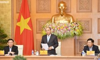 Premierminister Nguyen Xuan Phuc tagt mit der Wirtschaftsberatungsgruppe