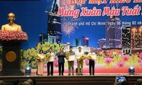Ho Chi Minh Stadt führt Treffen mit Auslandsvietnamesen zum Neujahrsfest