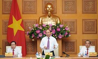 Premierminister Nguyen Xuan Phuc tagt mit der Vaterländischen Front Vietnams