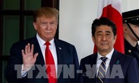 Die Oberhäupter der USA und Japans führen bilaterales Gespräch in Tokio