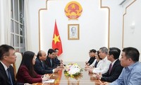 Premierminister Nguyen Xuan Phuc empfängt den Generaldirektor der Firma Texhong in Vietnam