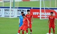 Fußballspiel zwischen Vietnam und China: Zuschauer dürfen nicht in das Stadion hineinkommen