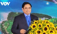 Premierminister Pham Minh Chinh nimmt an Einweihung der Autobahn Van Don - Mong Cai teil