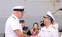 Zwei Kampfschiffe von Neuseeland sind zu Gast in Vietnam