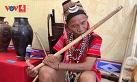 Einzigartige Ta-Leh-Flöte des Volkes der Gie Trieng in Kon Tum
