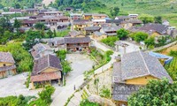 Dank des Tourismus entkommen Angehörige der ethnischen Minderheiten im Kalkplateau Dong Van der Armut