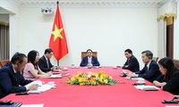Premierminister Pham Minh Chinh führt Telefongespräch mit dem niederländischen Amtskollegen