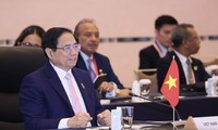 Pham Minh Chinh au sommet célébrant les 50 ans de relations ASEAN-Japon