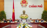 Thủ tướng Nguyễn Tấn Dũng chủ trì phiên họp chính phủ thường kỳ tháng 1/2012