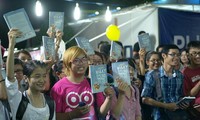 “Tiểu thuyết toán hiệp” của GS Ngô Bảo Châu:  “hot” nhất Hội chợ sách 