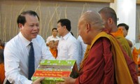 Phó Thủ tướng Vũ Văn Ninh chúc Tết Chol Chnam Thmay đồng bào Khmer Nam bộ