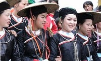 Khai mạc Tuần Văn hoá du lịch Lễ hội Chợ tình Khau Vai 2012