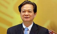Thủ tướng Nguyễn Tấn Dũng làm việc với lãnh đạo UBND thành phố Hà Nội