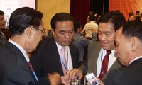 Tiếp tục các phiên thảo luận tại Hội nghị người Việt Nam ở nước ngoài lần thứ 2