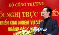 Thủ tướng Nguyễn Tấn Dũng chỉ đạo triển khai nhiệm vụ ngành công thương 2013