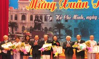 Họp mặt kiều bào tại thành phố Hồ Chí Minh