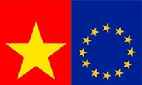 Thủ tướng Nguyễn Tấn Dũng tiếp Cao ủy Thương mại Liên minh Châu Âu (EU)