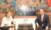 Phó Thủ tướng Nguyễn Xuân Phúc tiếp Bộ trưởng Thương mại và Đầu tư Đan Mạch