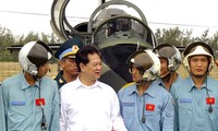 Thủ tướng Nguyễn Tấn Dũng làm việc với lãnh đạo tỉnh Phú Yên
