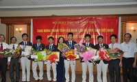 Đoàn học sinh dự thi Olympic Toán học quốc tế về nước