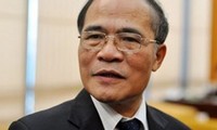 Chủ tịch Quốc hội Nguyễn Sinh Hùng lên đường dự Đại hội IPU lần thứ 130