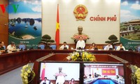 Phó Thủ tướng Vũ Văn Ninh chủ trì hội nghị trực tuyến về giảm nghèo bền vững