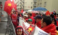 Cộng đồng người Việt ở nước ngoài và bạn bè quốc tế tiếp tục phản đối hành động của Trung Quốc