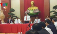 Chủ tịch Uỷ ban Mặt trận Tổ quốc Việt Nam tiếp đại biểu dự Chương trình “Vinh quang Việt Nam” 