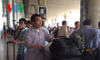 Nhóm lao động Việt Nam đầu tiên sơ tán khỏi Lybia đã về nước an toàn