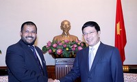 Phó Thủ tướng, Bộ trưởng ngoại giao Phạm Bình Minh tiếp Bộ trưởng Công thương Sri Lanka