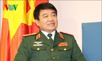 Tham gia hoạt động gìn giữ hòa bình thể hiện  trách nhiệm của Việt Nam với cộng đồng thế giới