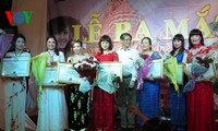 Chi hội Phụ nữ ở “chợ Liu” - Bông hoa đẹp mừng ngày 20/10
