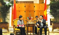 Củng cố tình đoàn kết hữu nghị nhân dân hai nước Việt - Trung