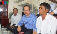 Chủ tịch Uỷ Ban TWMTTQ Việt Nam làm việc tại Khánh Hòa 
