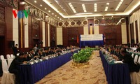 Việt - Lào thống nhất kế hoạch quản lý biên giới năm 2015 