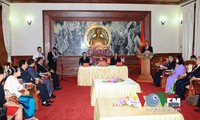 Trao Kỷ niệm chương “Vì sự nghiệp tòa án” cho lãnh đạo Tòa án Lào và Campuchia