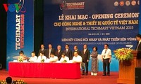 Phó Thủ tướng Vũ Đức Đam dự lễ khai mạc Techmart 2015
