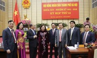 Chủ tịch Quốc hội Nguyễn Sinh Hùng dự kỳ họp Hội đồng nhân dân thành phố Hà Nội