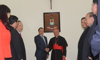 Thành phố Hà Nội chúc mừng Giáng sinh Tòa Tổng giám mục và Giáo dân