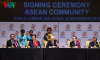 Chào mừng ngày thành lập Cộng đồng ASEAN