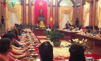 Phó Chủ tịch nước Nguyễn Thị Doan tiếp đoàn đại biểu Tổng Công ty may Bắc Giang