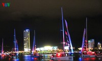 Cuộc đua thuyền buồm vòng quanh thế giới Clipper 2015 - 2016: Diễu hành thuyền buồm trên sông Hàn 