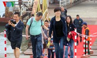 Провинция Куангнинь приняла 2500 иностранных туристов в первый день Нового года по лунному календарю