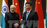 Председатель КНР провел встречу с премьер-министром Индии
