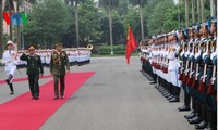 Командующий ВВС Брунея находится во Вьетнаме с визитом